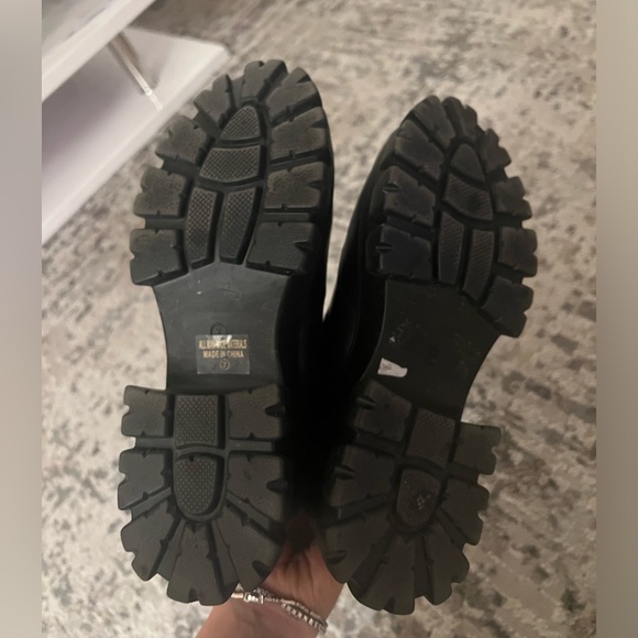 Chase and Chloe boots - Picture 5 of 9